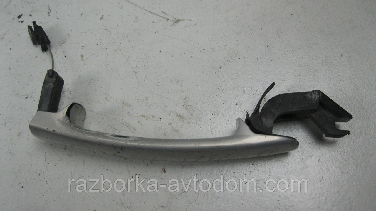 Ручка дверей зовнішня VW Passat B5 (1997-2000) OE:3B0837207 OE 3B0837207GGRU