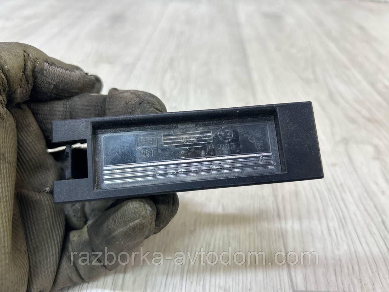 Ліхтар підсвітки номера Opel Corsa C (00-06) OE:09164143