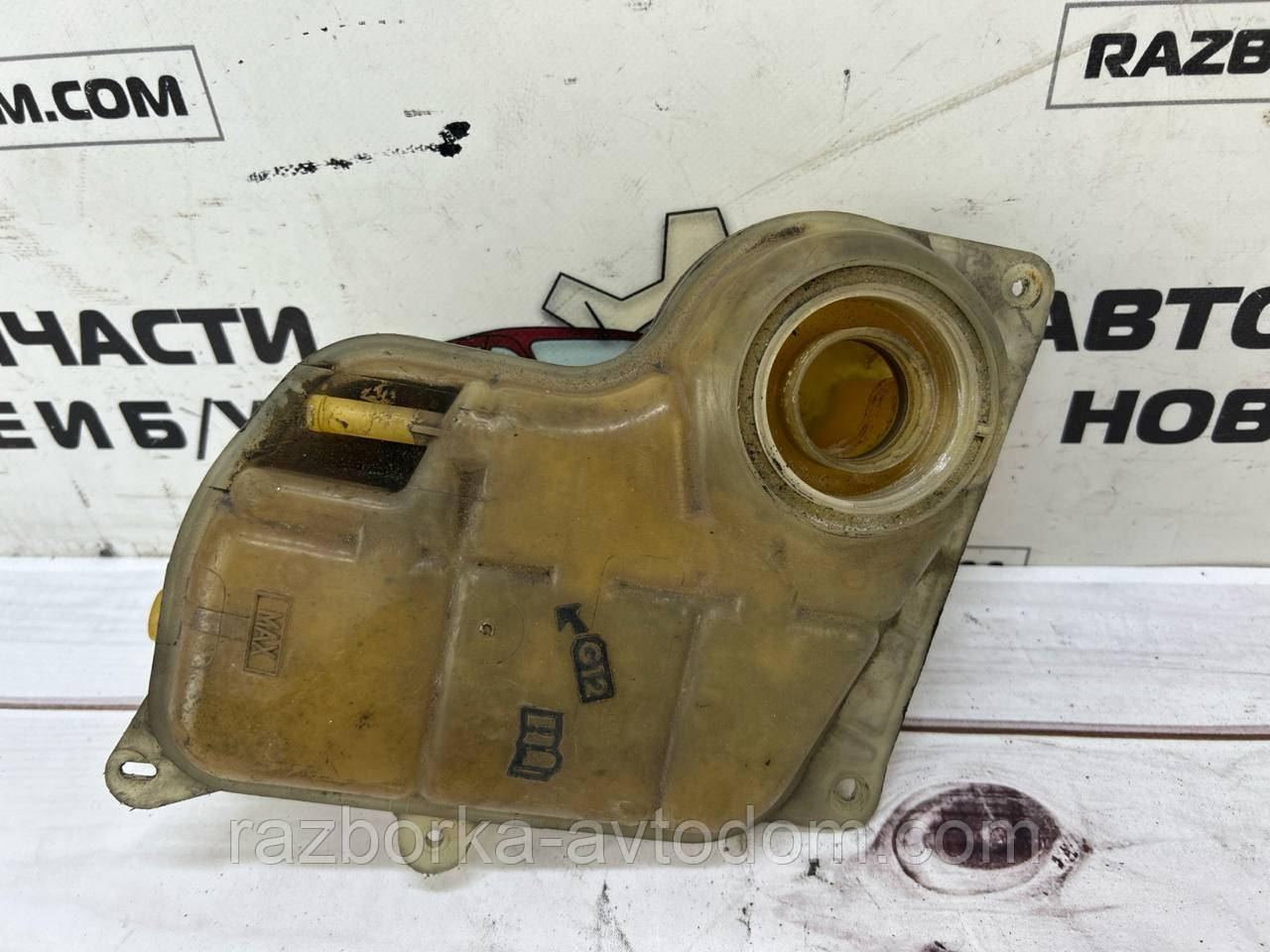 Розширювальний бачок VW Passat B5, Audi A6 C5, Skoda SuperB OE:8d0121403l