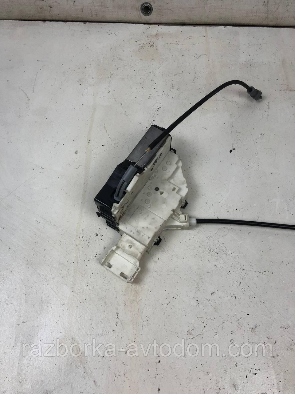 Замок передніх правих дверей Citroen C4 (04-11) OE: 9686719780
