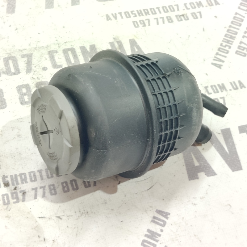 Бачок насосу ГУР Audi A4 B8 (07-15) 2.0 дизель