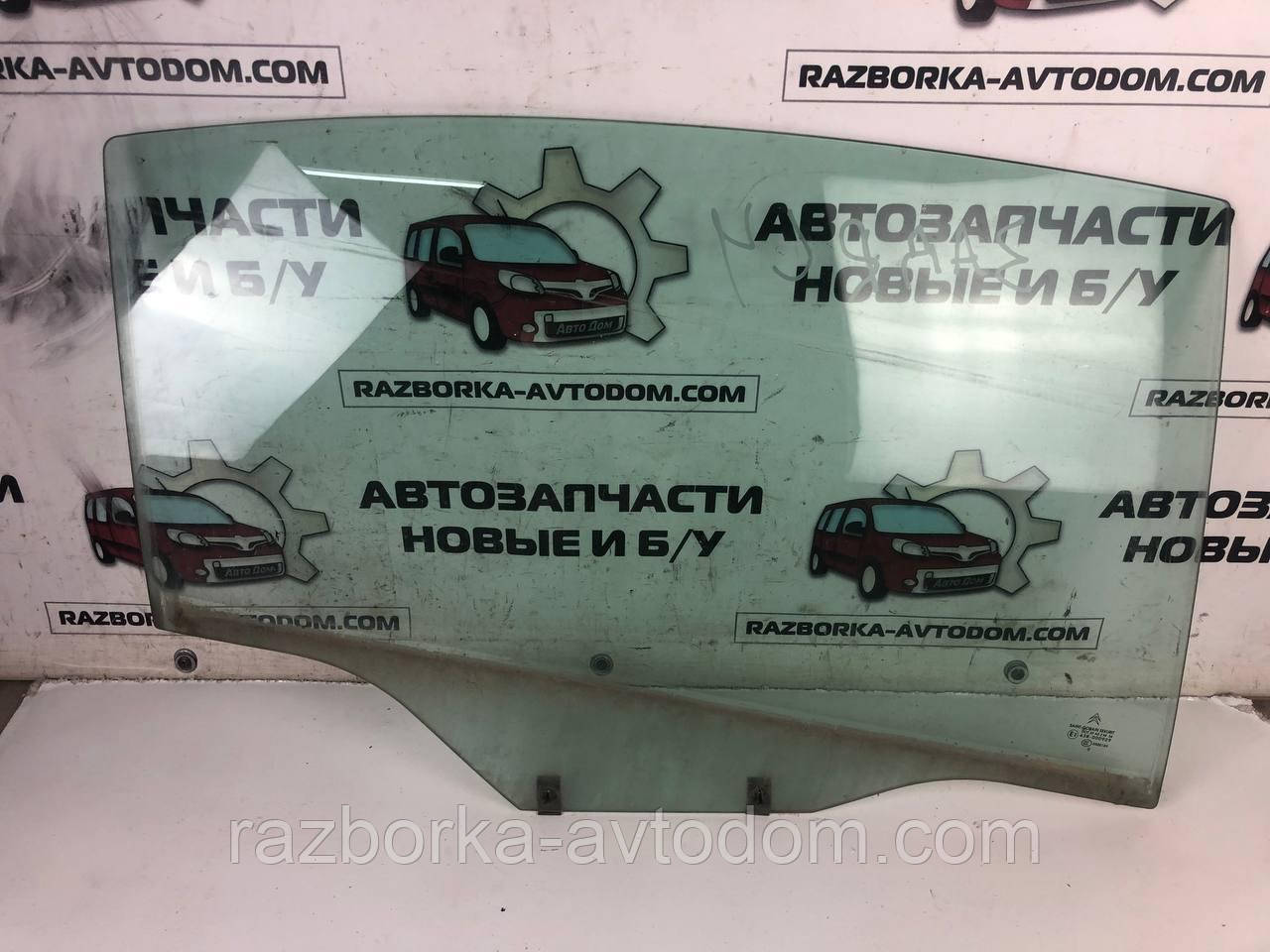 Скло заднього правого дверей хетчбек Citroen C4 (04-10) OE: 9204 G8