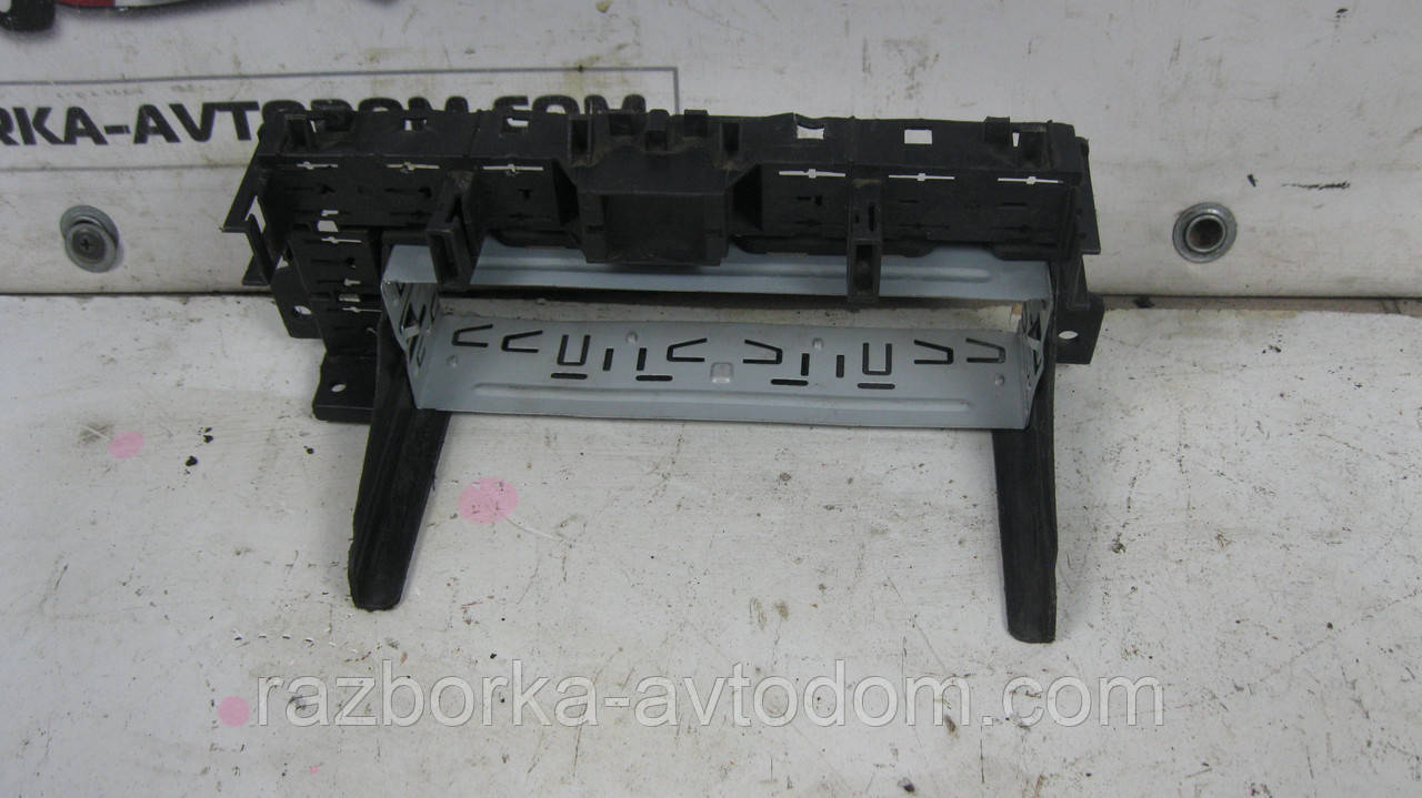 Панель магнітоли Opel Vectra B (1995-2002) OE:90503546