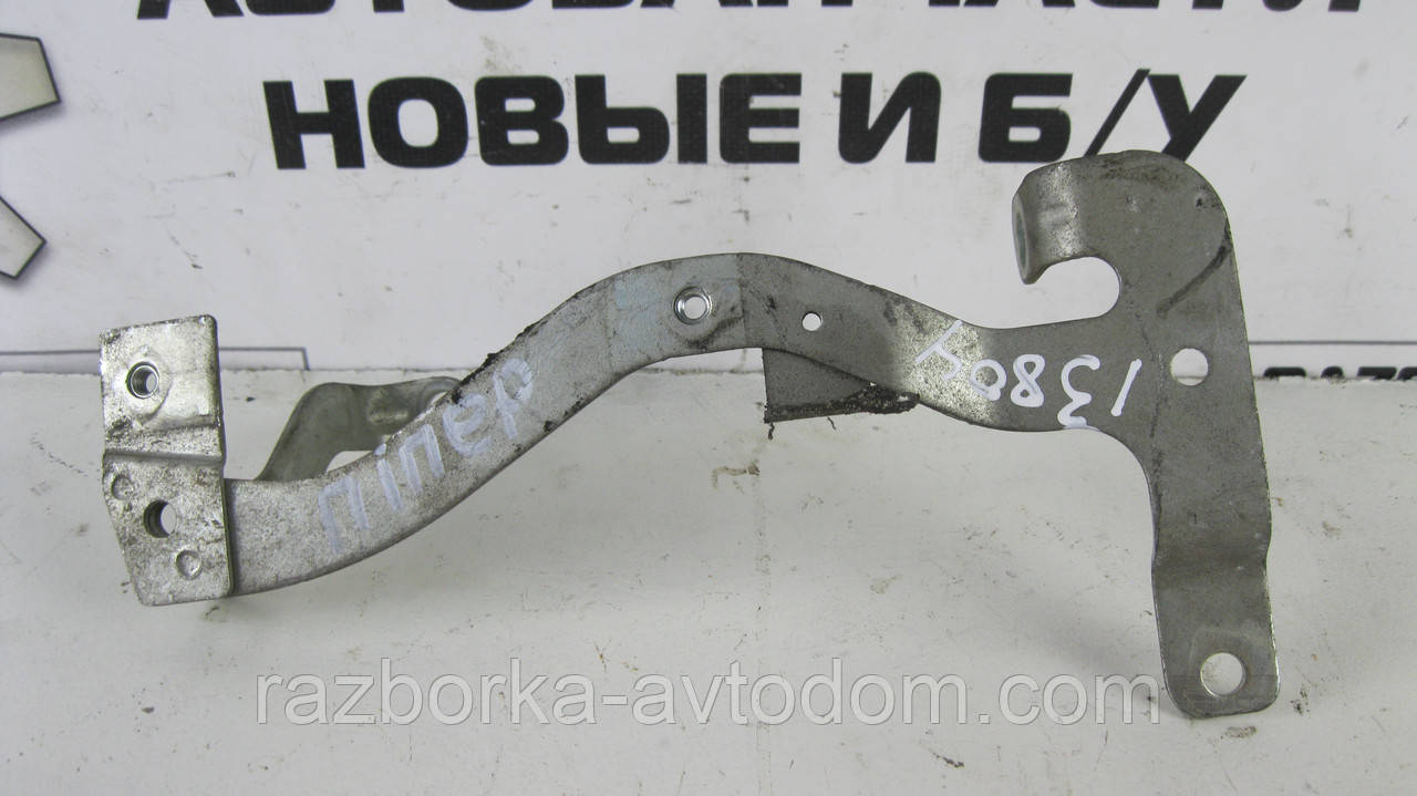 Кронштейн кріплення вакуумного резервуара 1,3CDTI Fiat Fiorino-Qubo (07-), Nemo (08-),Bipper OE:51828390 фото 2