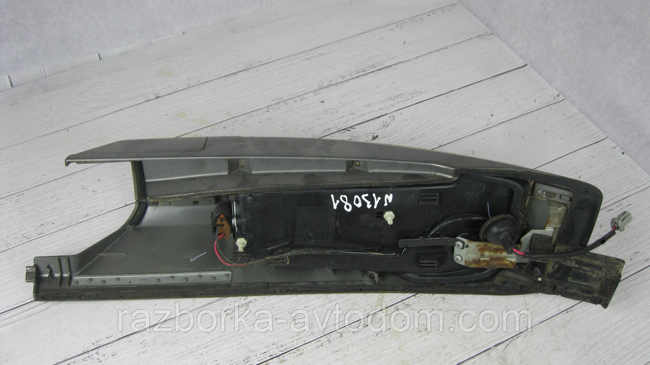Фара протитуманна ліва на дах Nissan X-Trail T30 (2001-2007) OE:26615EQ000