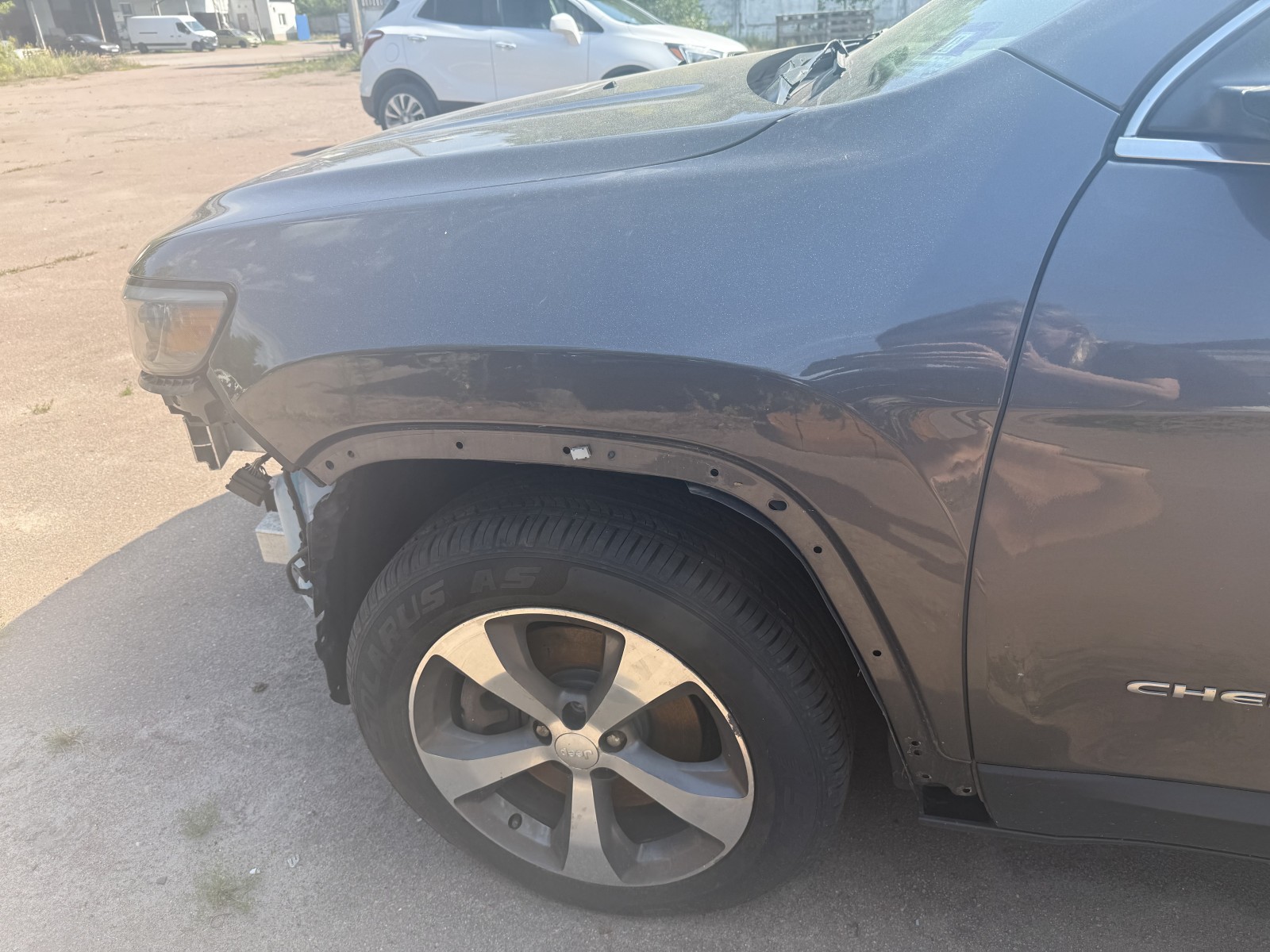 Крило переднє Jeep Cherokee KL