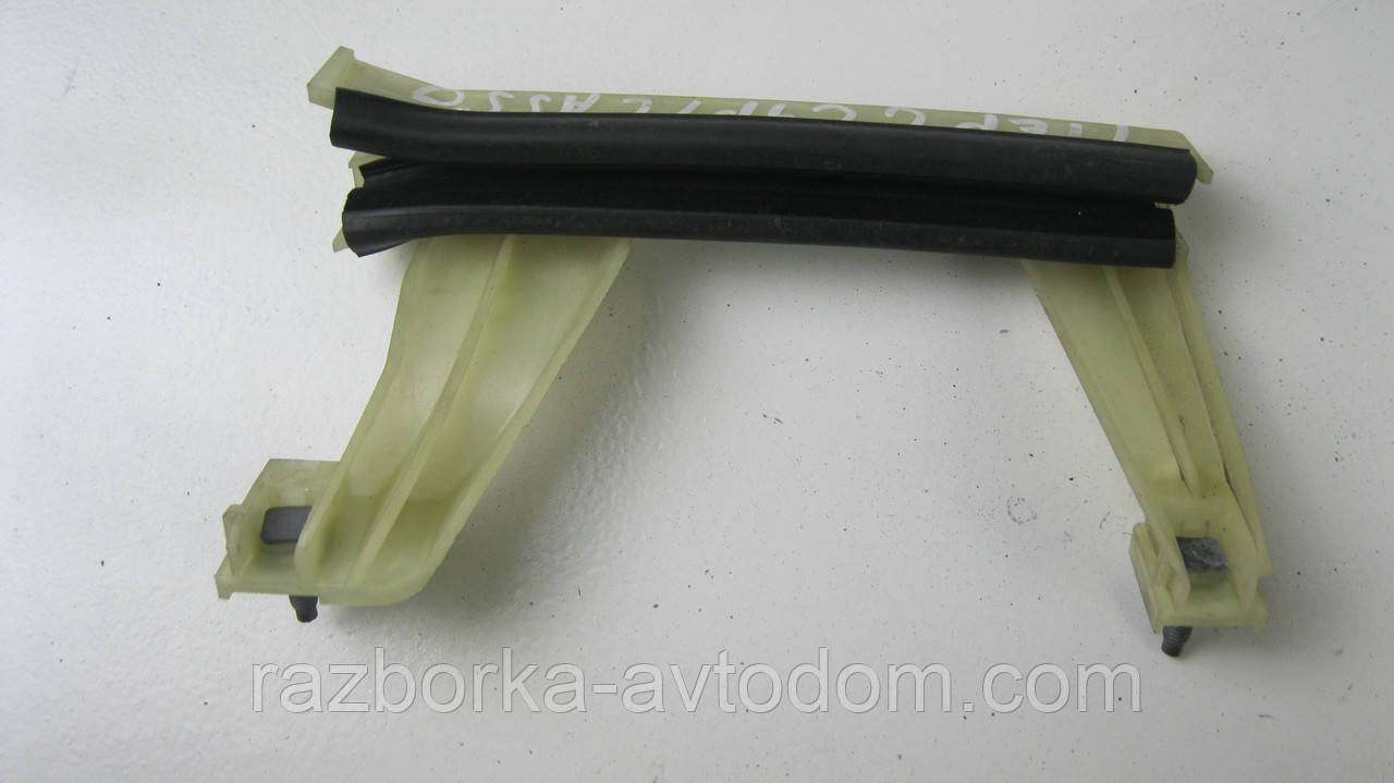 Напрямна скло передніх лівих дверей Citroen C4 Picasso (2006-2013) OE:9300Y4