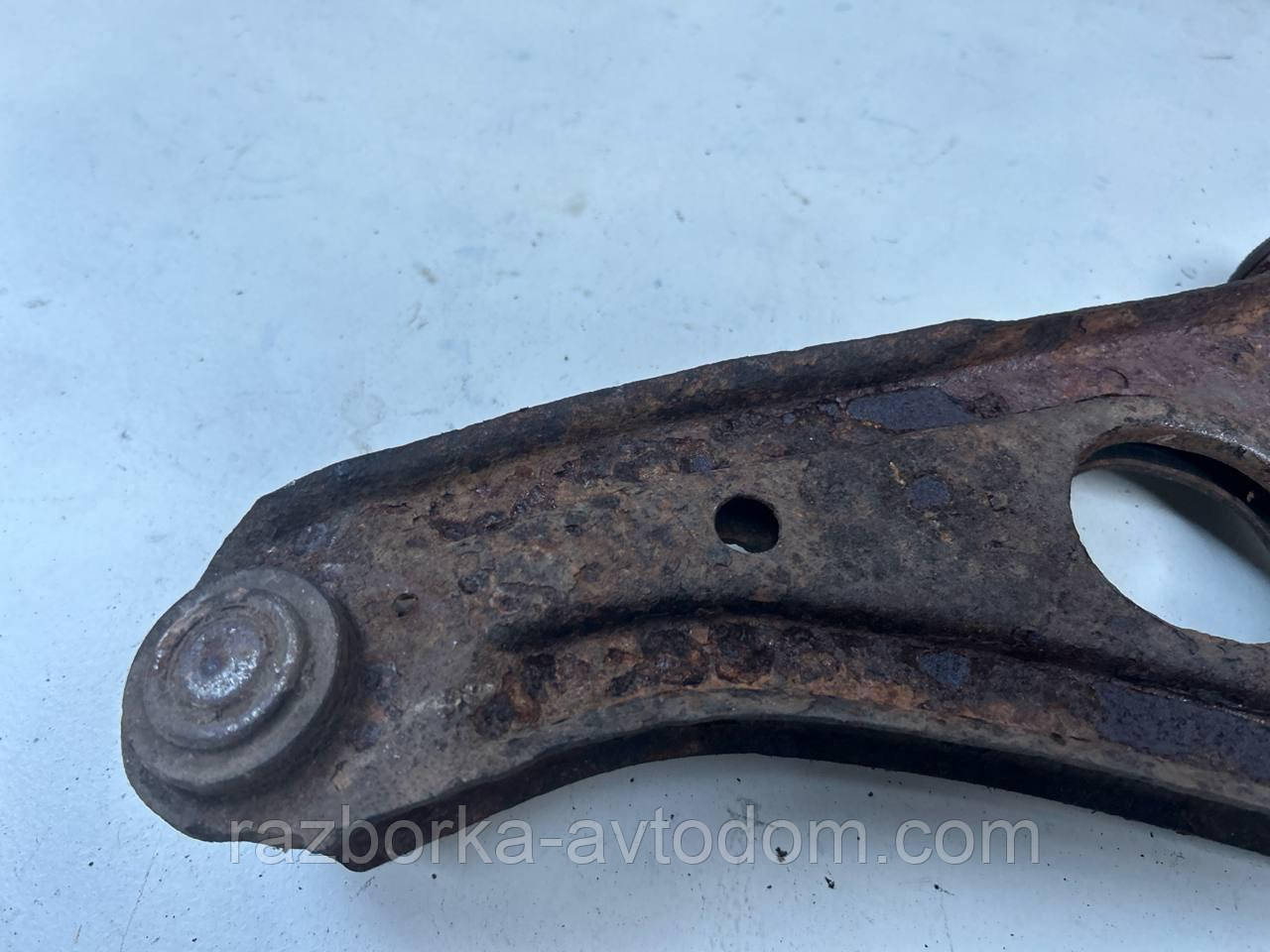 Важіль передній правий Hyundai Getz (2002-2010) OE:545011C000