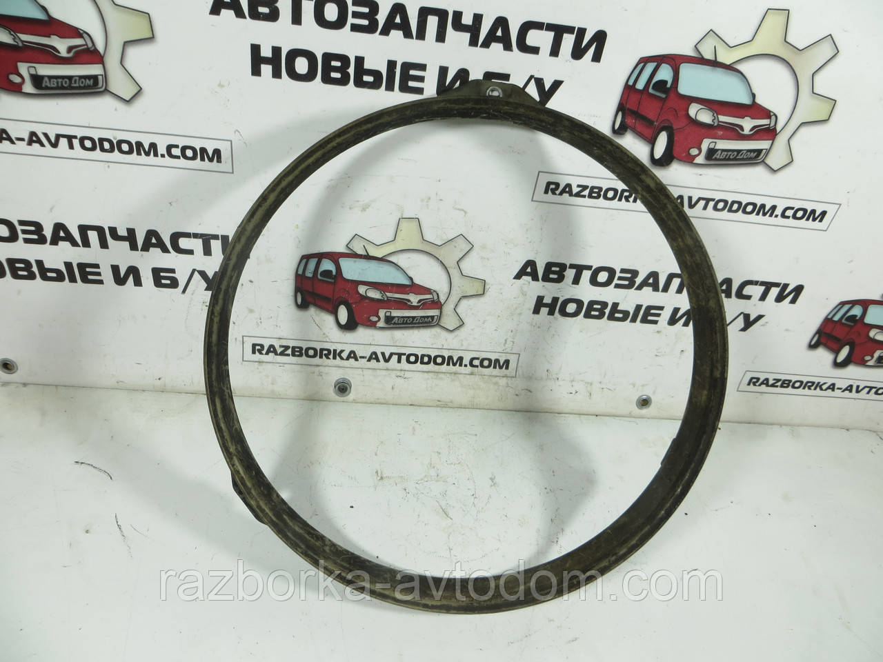Рамка корпус вентилятора радіатора VW LT (1975-1996)