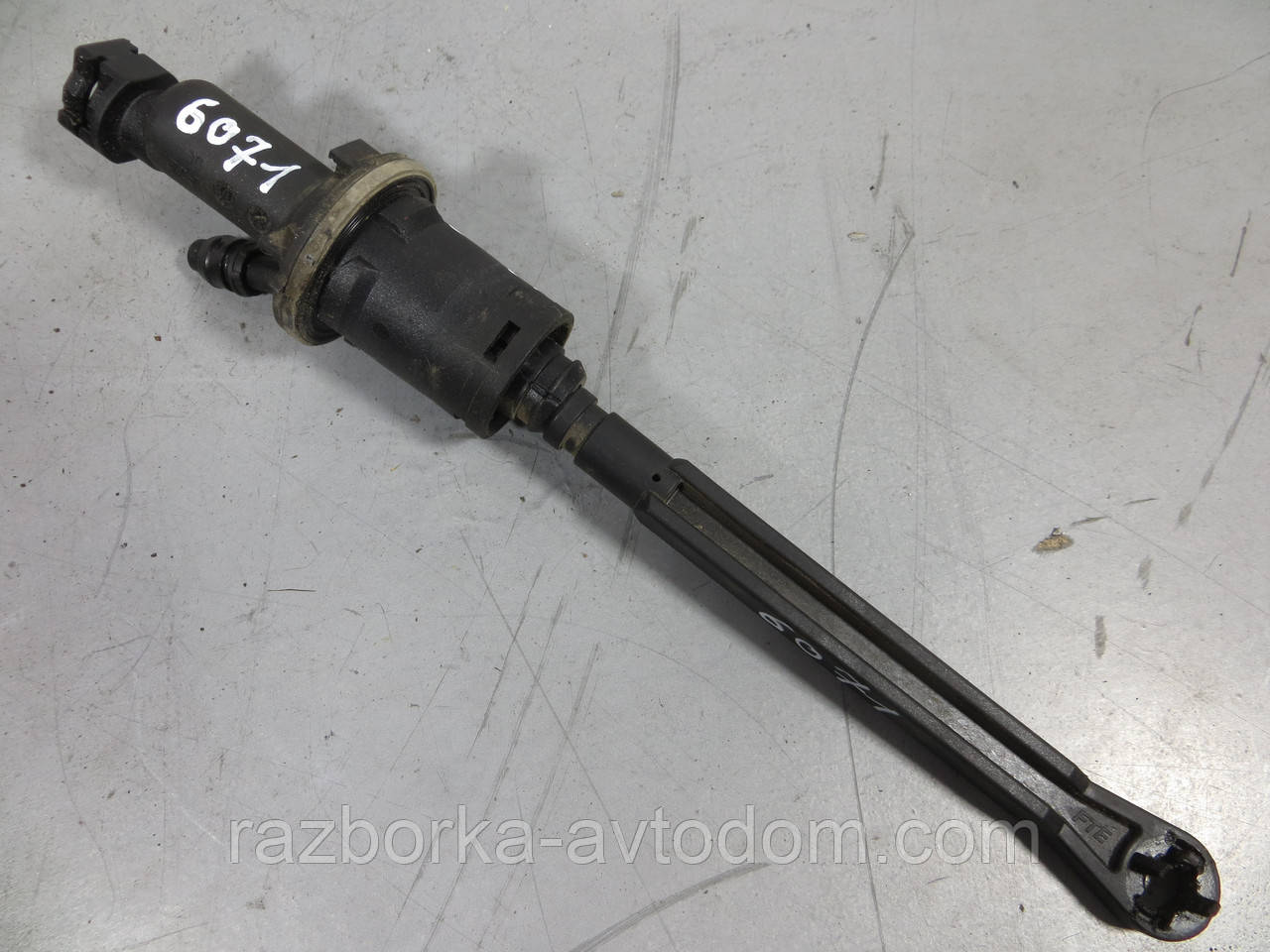 Головний циліндр зчеплення Peugeot 307 (2001-2008) ОЕ: 218282