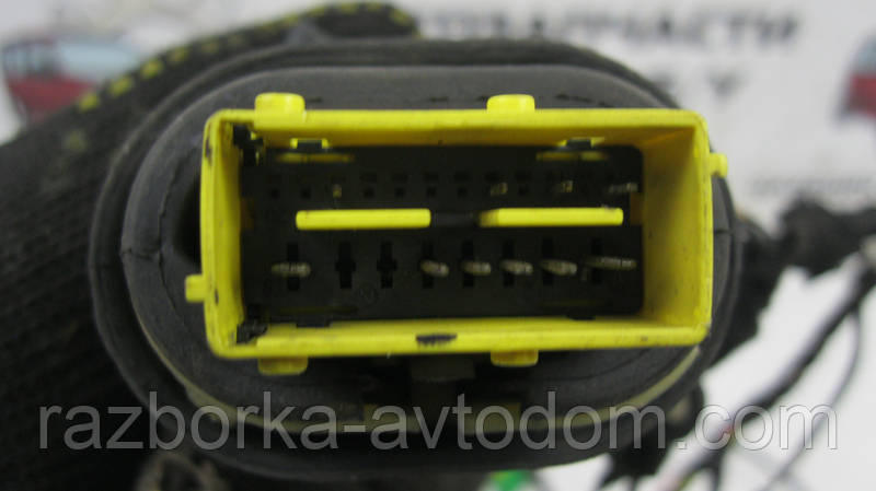 Проводка передніх правих дверей Citroen C4 (2004-2014) OE:9657592880