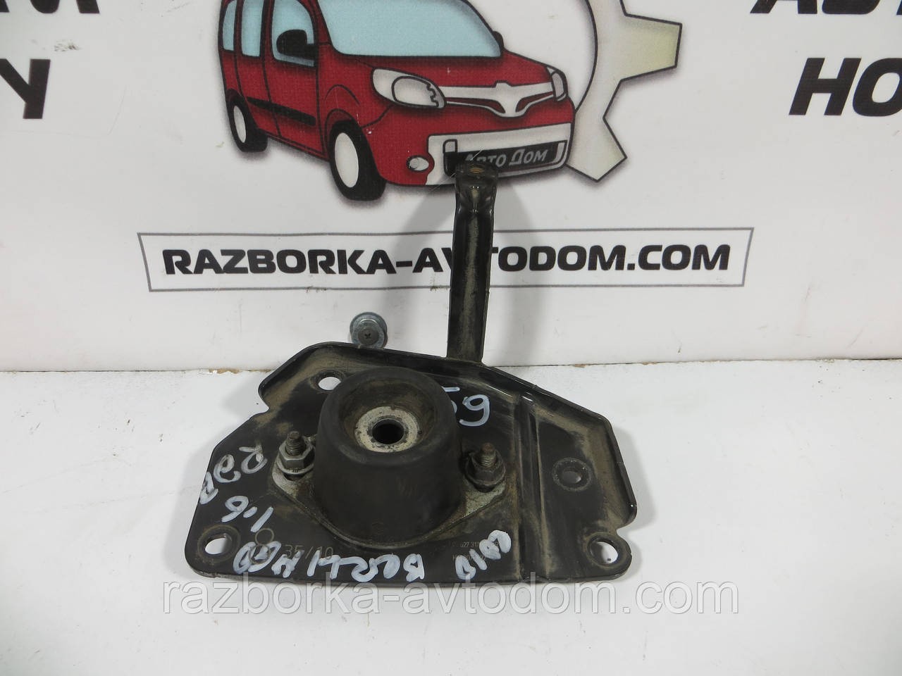 Кронштейн лівий Citroen Berlingo 08-18 1.6HDI 9682731780