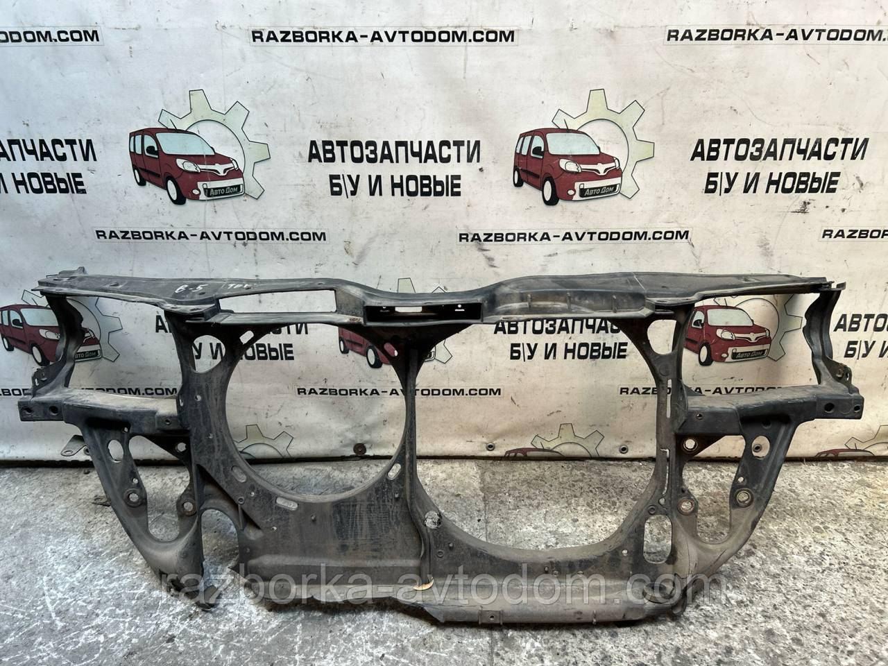 Панель передня (телевізор) VW Passat B5 (96-00) OE:3B0805594L ДЕФЕКТ!!