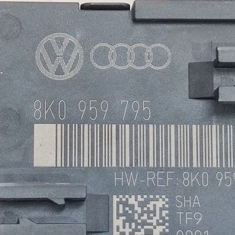 Блок комфорту зад. лів. Audi A4 B8 2.0D (07-15) 8k0959795