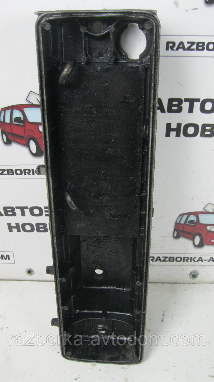 Кришка головки блока (клапанна) BMW 5 E34 2.4TD, E30, E28 (1988-1995) OE:11122241639