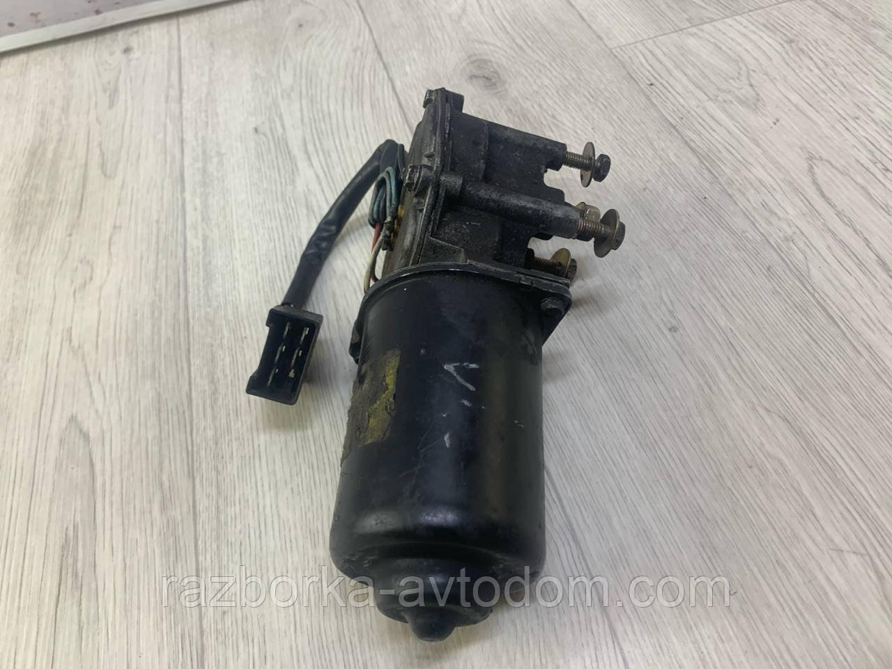 Мотор склоочисника переднього (двірника) Mercedes vito 638 (96-03) ОЕ:6001547913