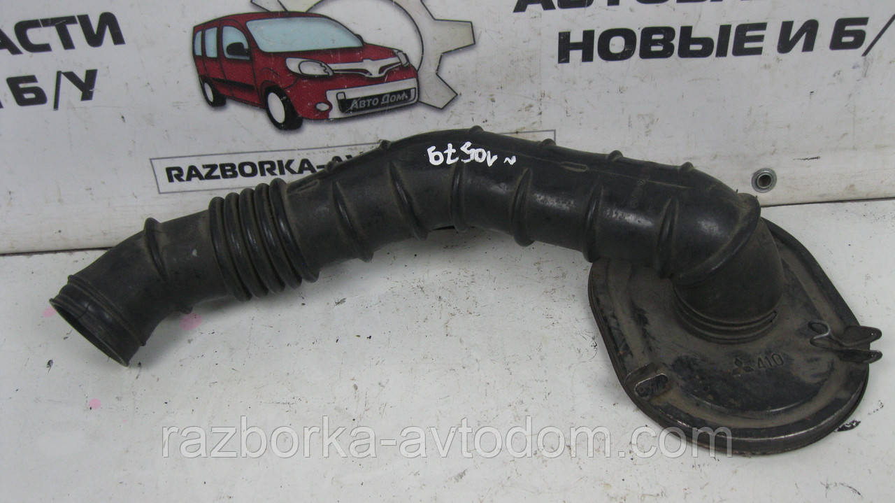 Патрубок повітряного фільтра Mitsubishi Lancer (1985-1992) OE:MD074409 фото 2