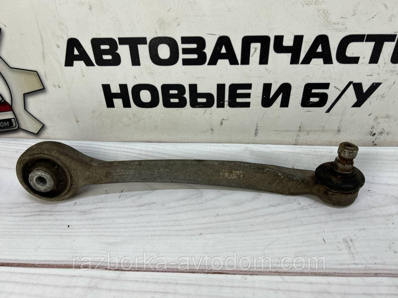 Важіль Передній лівий верхній спереду VW Passat B5 (96-05) OE: 8e0407505a