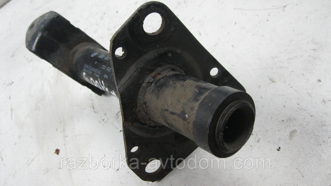 Кронштейн переднього бампера VW Passat B5 (1997-2000) OE:3B0807133