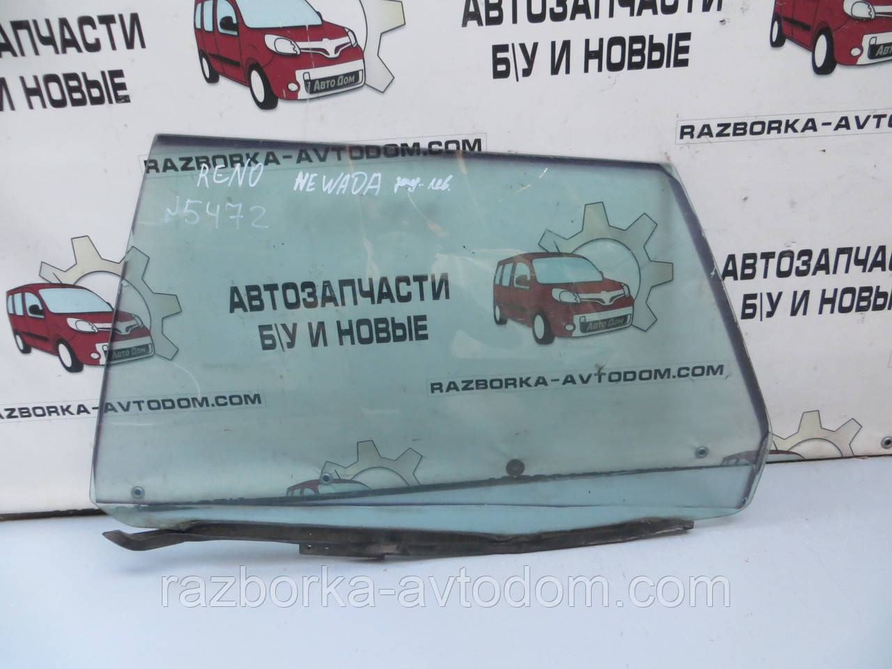 Скло заднього лівого дверей (універсал) Renault 21 (1986-1994) ОЕ: 77 01 635 584