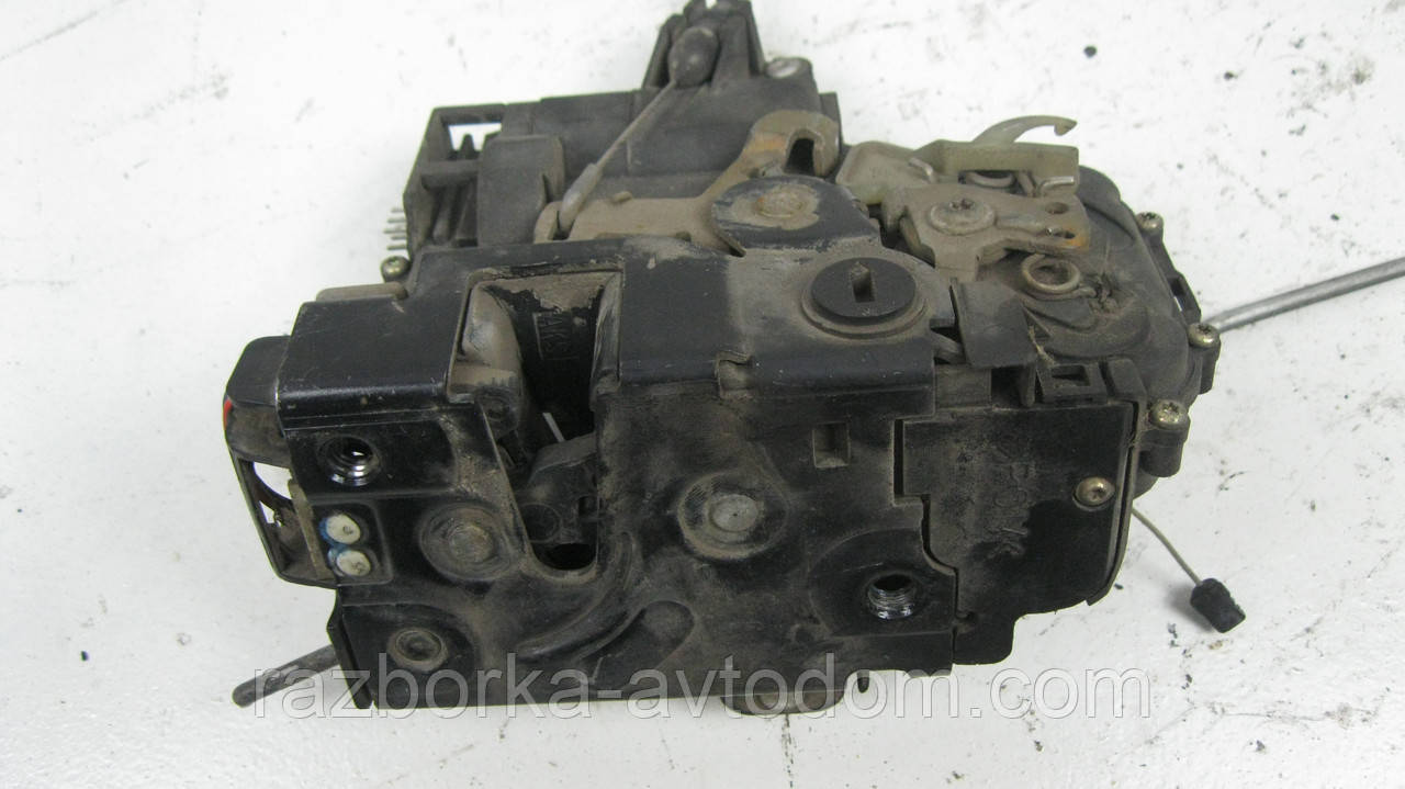 Замок задньої правої двері електро VW Passat B5 (1997-2000) OE:3B4839016A