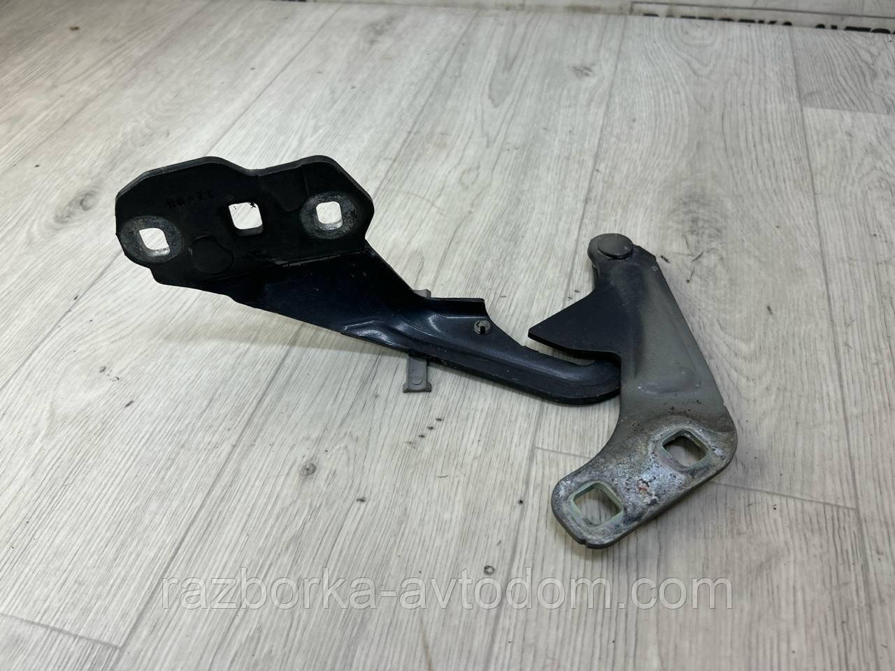 Петля капота права FORD MONDEO MK4 (2007-2014) OE:7s7aaa168004f