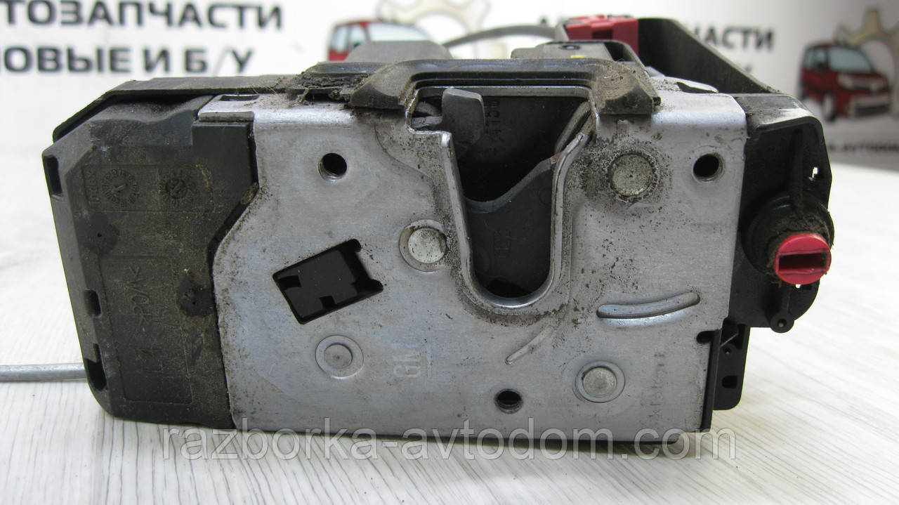 Замок дверей задньої лівої електро (безключовий) Opel Zafira B (2005-2010) OE:13210736