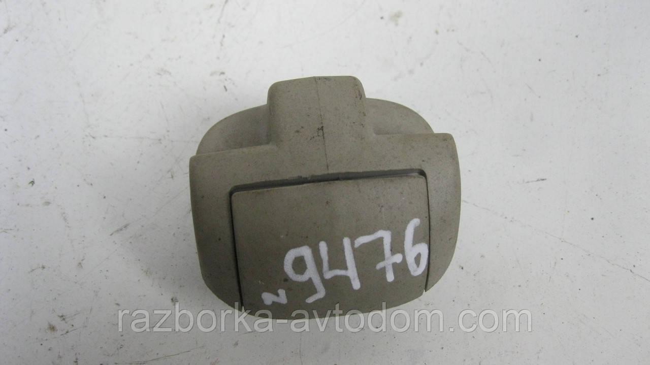 Кронштейн кріплення сонцезахисного козирка Renault Megane 2 (2003-2008) OE:8200262288