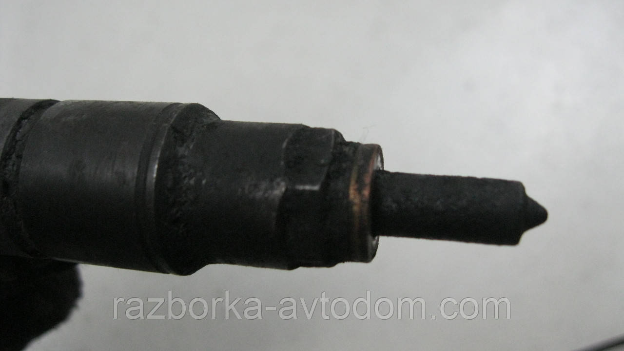 Форсунка паливна дизель VW Passat B5 (1997-2000) 1.9TDI OE:028130202J