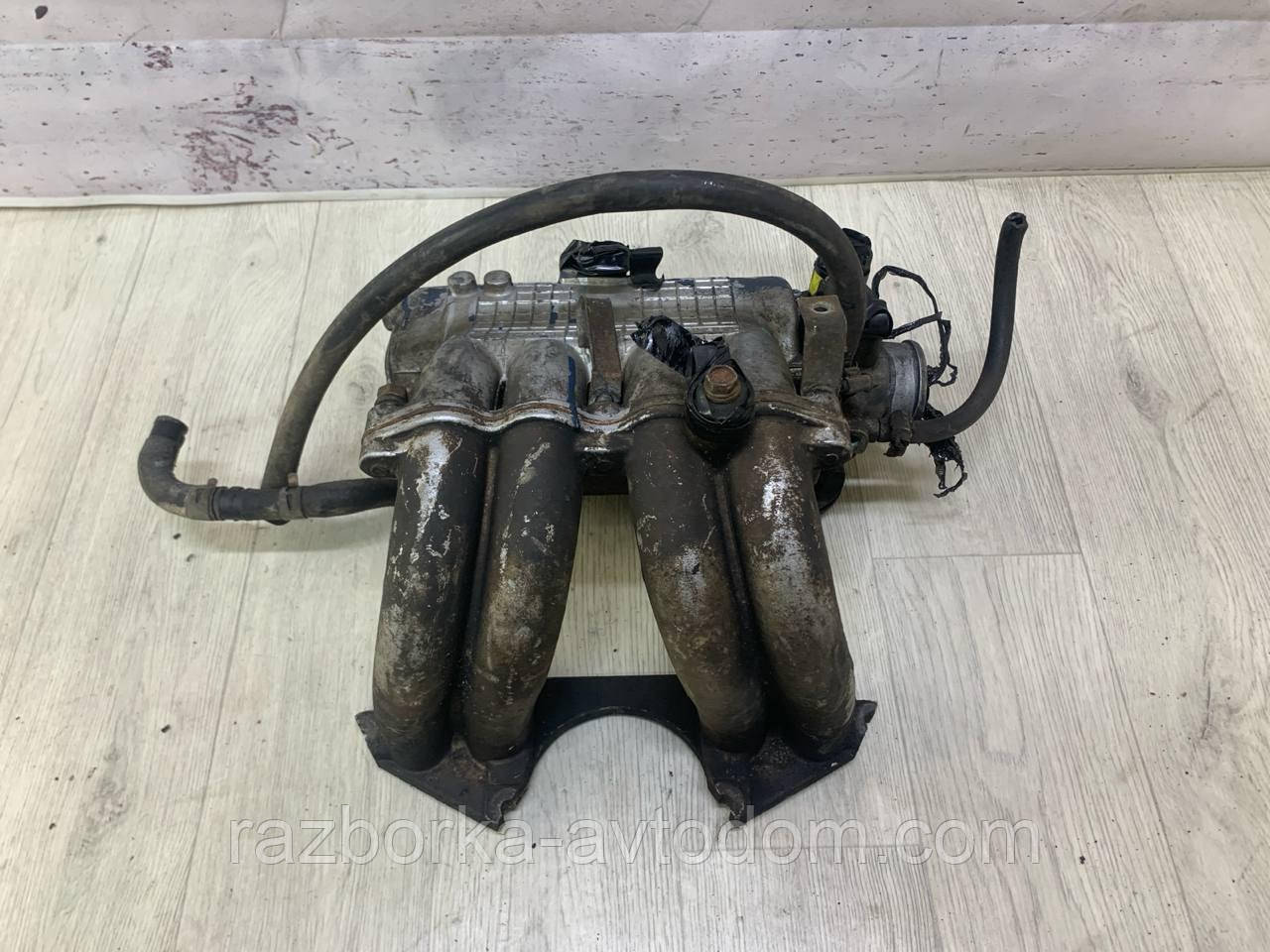 Колектор впускний комплект 1.3 Daewoo Sens Lanos OE: 3071008017