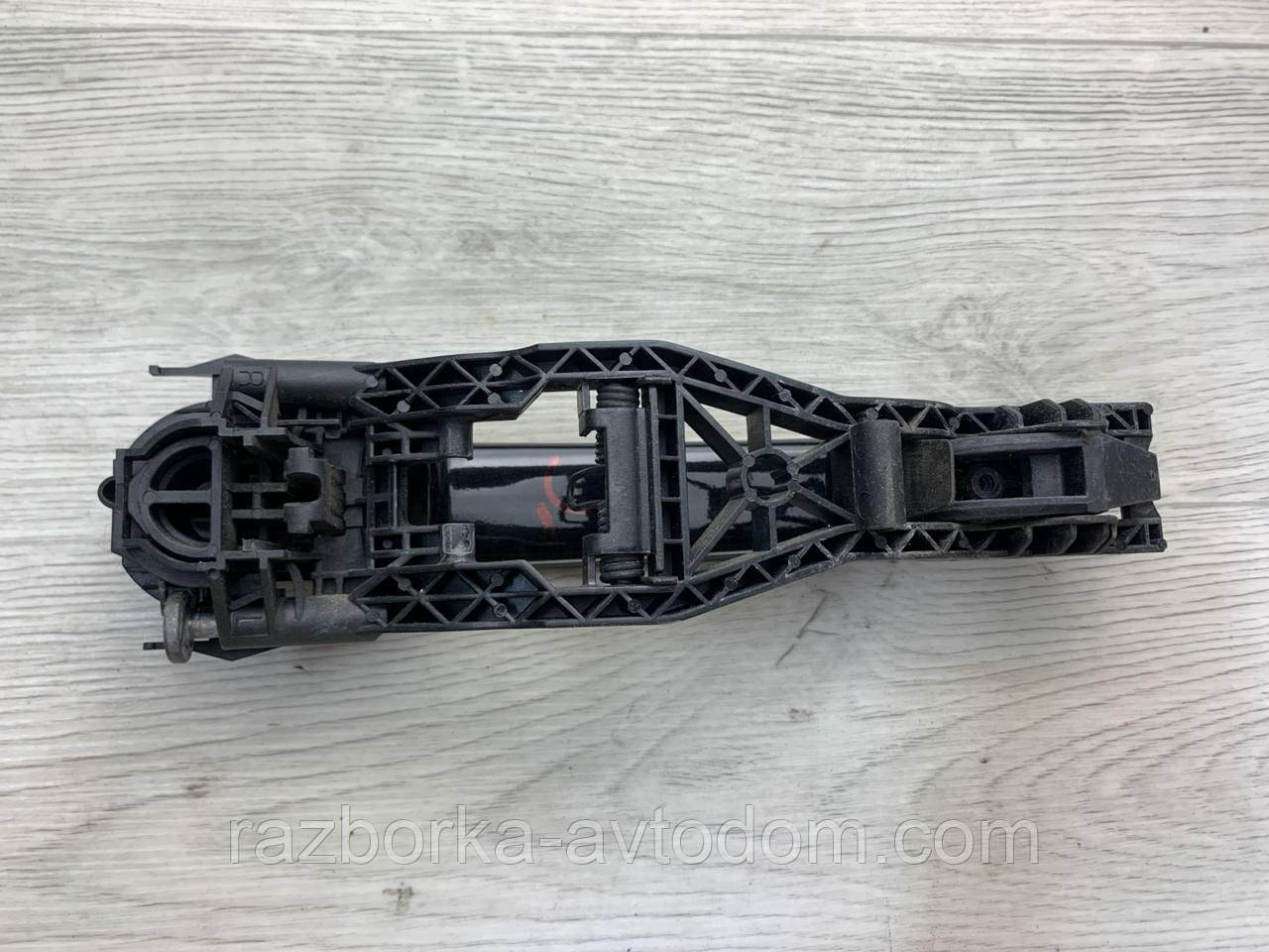 Ручка зовнішні двері задньої лівої Skoda Superb (02-08) OE: 6Q4839885