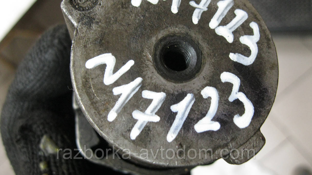 Натягувач ременя генератора VW Golf 4, Caddy 3, Polo 5, Skoda Fabia, Octavia OE: 030145299C