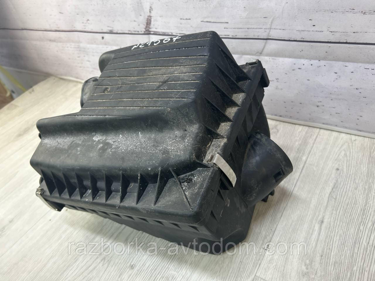 Корпус повітряного фільтра 2.0DTI Opel Zafira A, Astra G OE:24443112