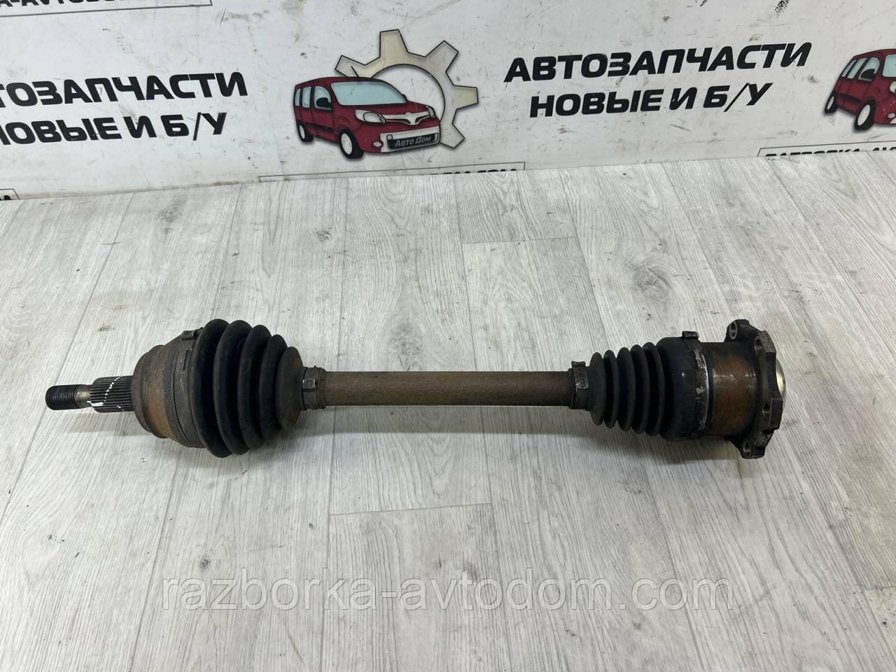 Напівось передня ліва під АКПП (36 шліц) 1,6i VW GOLF 4 (97-06) OE: 1J0407271FG