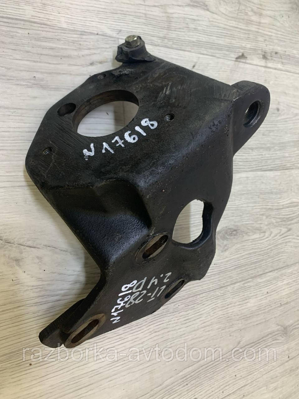 Кронштейн ТНВД VW Lt28-55 (1975-1996) OE: 069130147C