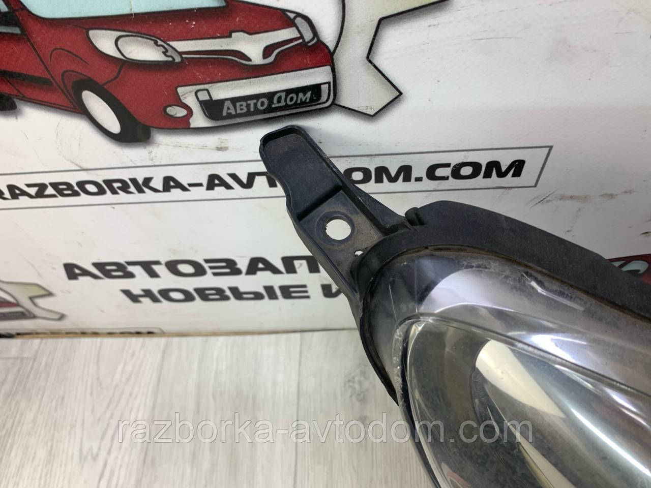Фара права (ксенон із блоком) Peugeot 407 (04-11) OE: 301213272