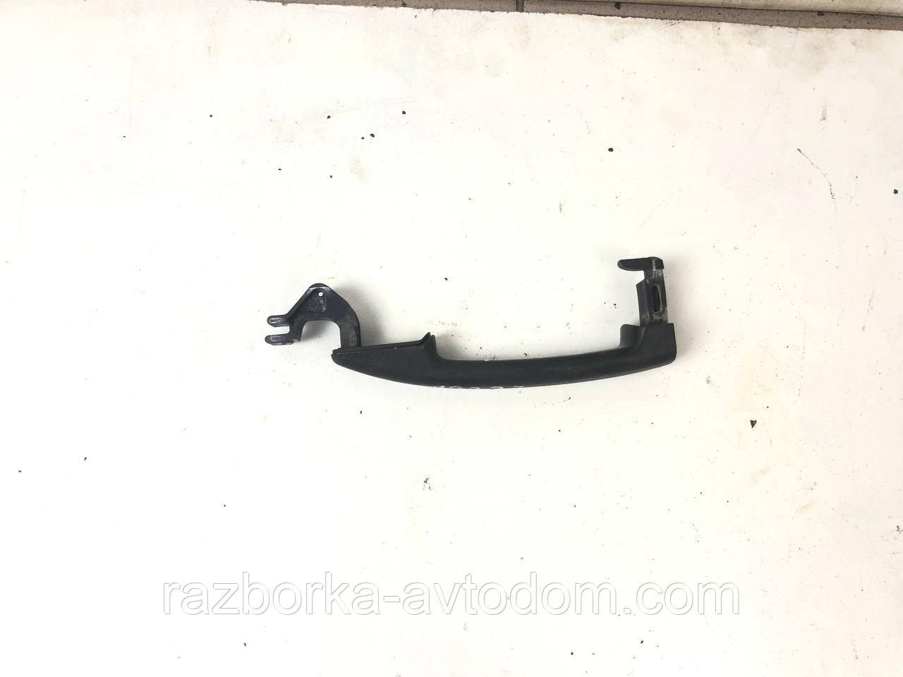 Ручка зовнішня передня ліва Citroen C4 (04-11), Peugeot 407 (04-10) OE: 9101 EN