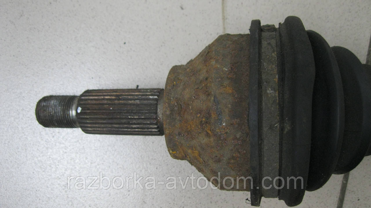 Напівось передня права (привод) Renault Trafic (2000-2014) 1,9DCI 2.0i OE:8200169291 ДЕФЕКТ