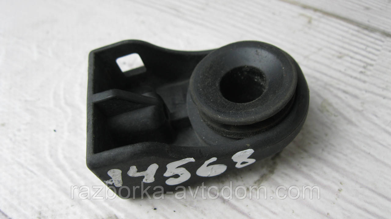 Подушка радіатора верхня Peugeot 307 (01-09), Citroen Berlingo b9 (08-) OE:9628677880