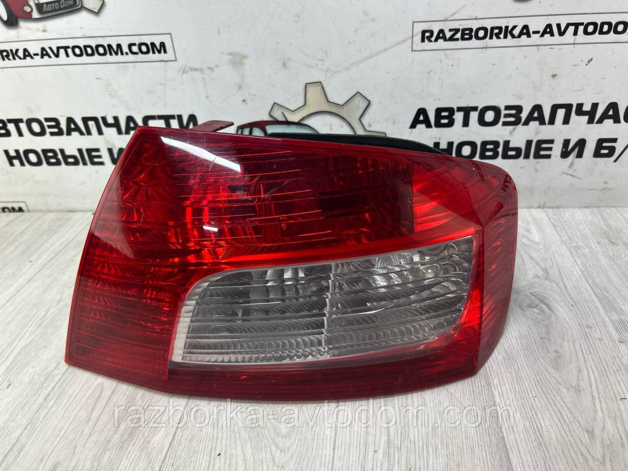 Ліхтар задній правий Peugeot 407 (08-11) OE:9689089080