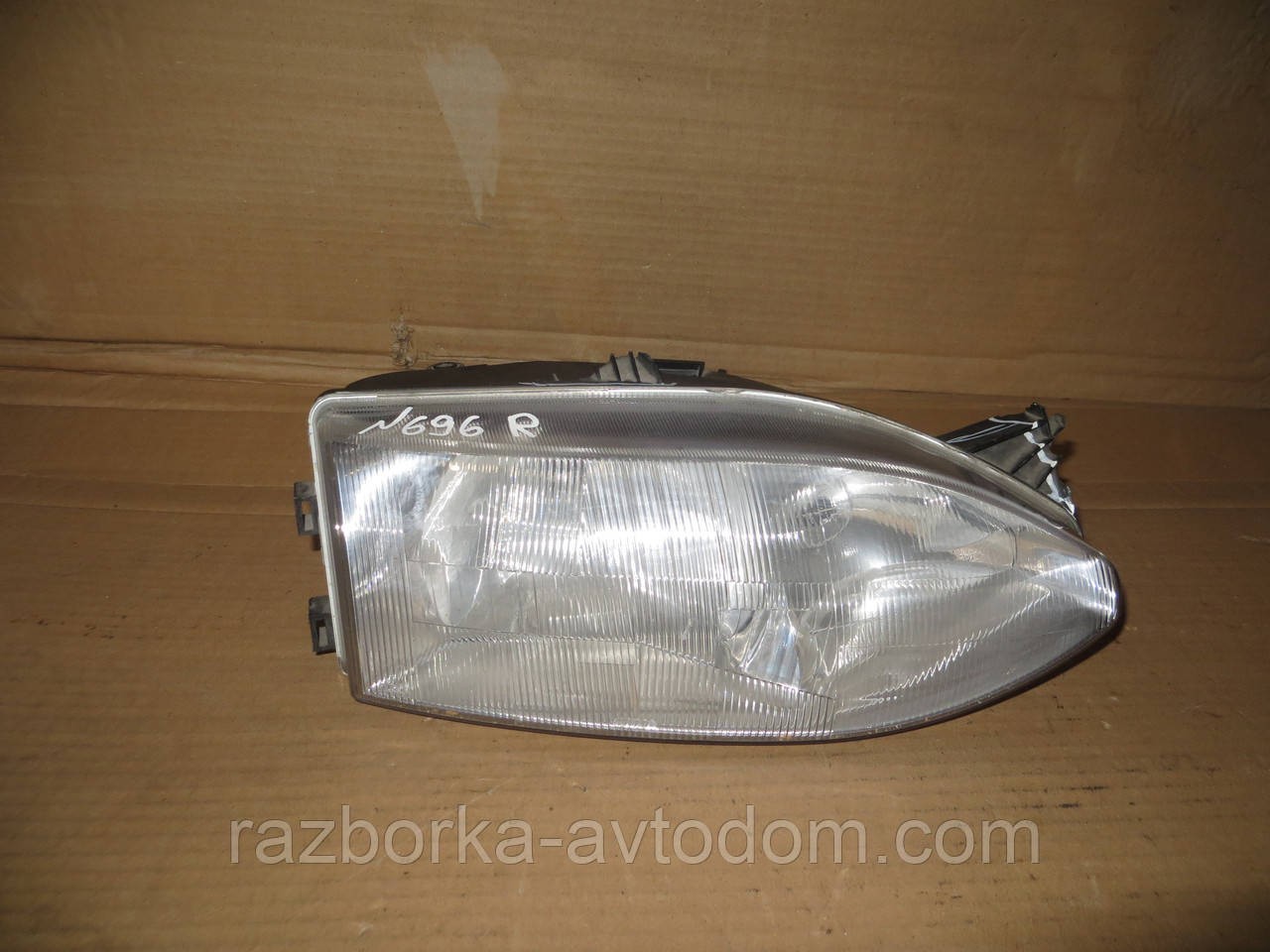 Фара передня права Fiat Palio (96-00) 46546246