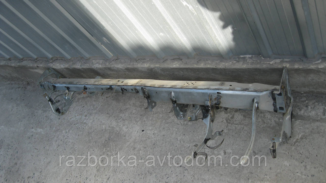 Кронштейн підсилювач торпеди VW Passat B5 (1997-2000) OE: 8D1857025Q