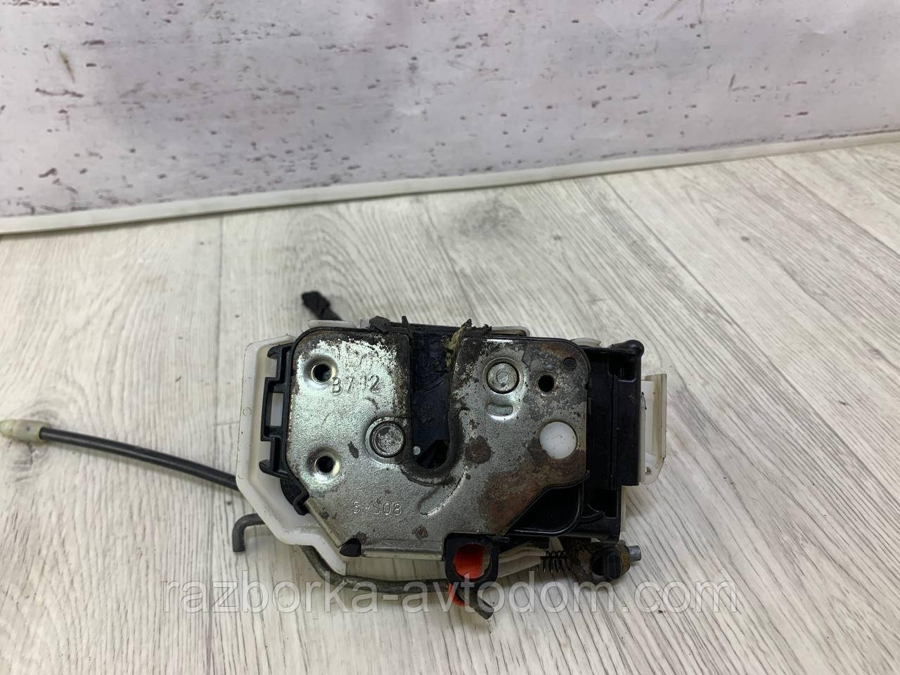 Замок дверей передній лівій електро Citroen Nemo (08-), Fiorino, Bipper ОЕ: 1361747080 OE: 1361752080
