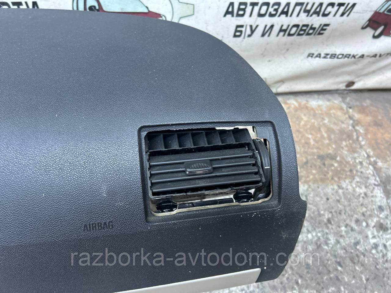 Торпеда під Airbag Opel Zafira B (2005-2010) OE:13206043