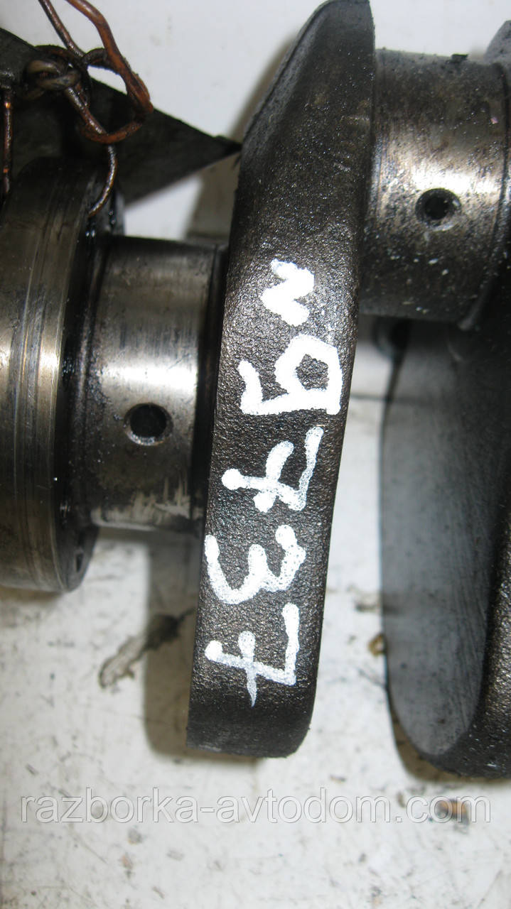 Колінвал VW LT 28 2.4D (1975-1996) OE:075105101D