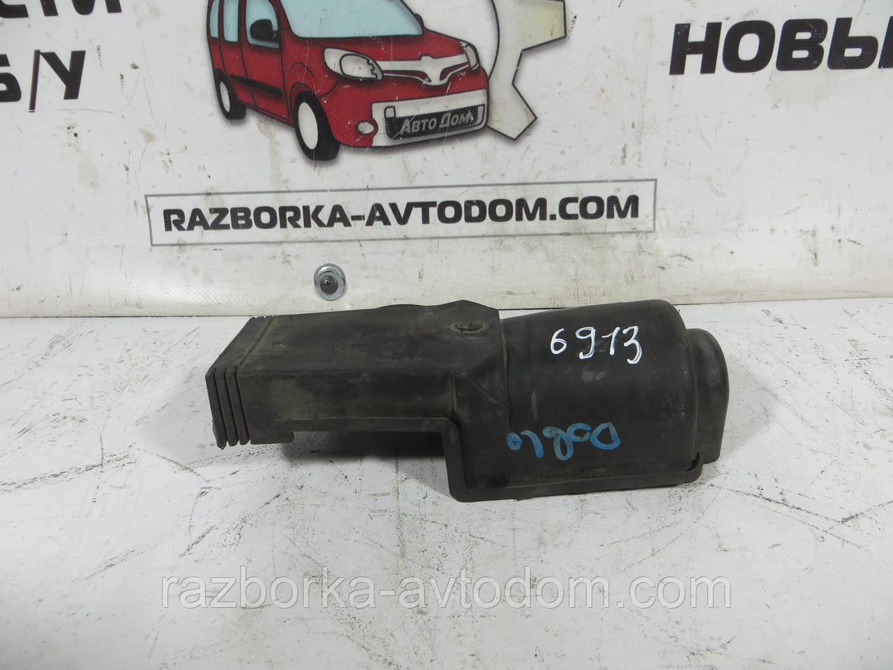 Кришка/накладка моторчика переднього склоочисника FIAT DOBLO (2000-2009) ОЕ: 79301084