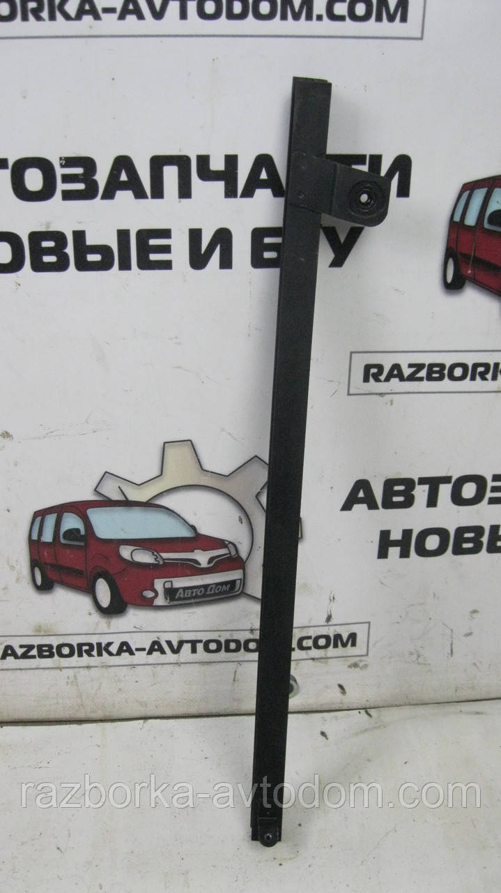 Напрямні скла задніх лівих дверей Renault Megane 2 (2003-2009) OE:8200325383