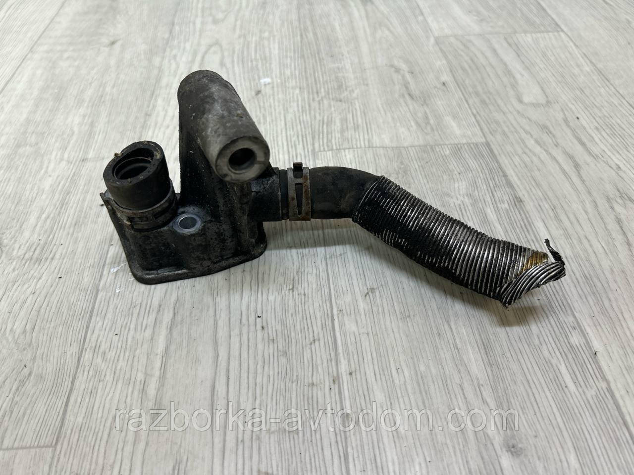 Фланець системи охолодження 2.0, 2.2 DTI Opel Vectra B, Vectra C, Astra G, Zafira OE:90573652