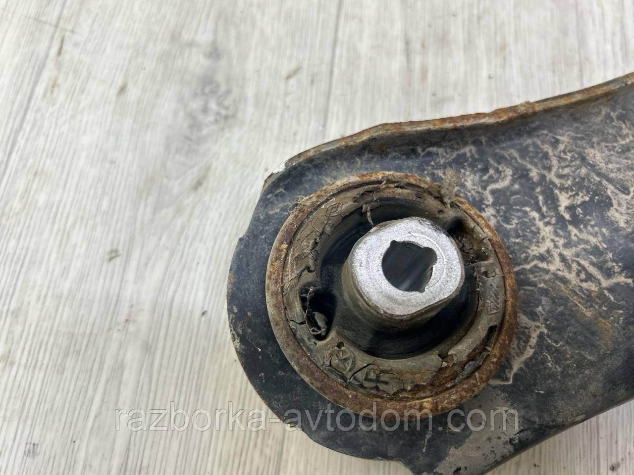 Важіль передній лівий Renault Scenic 3, Megane 3 (09-16) OE:545016101r Дефект