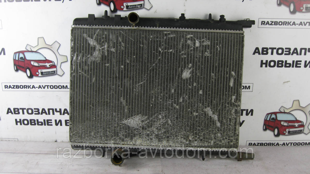 Радіатор охолодження двигуна Citroen C4 (2004-2011), Peugeot 307 (2001-2005) 2.0HDI OE:1330 G9, 1330G9, 96474